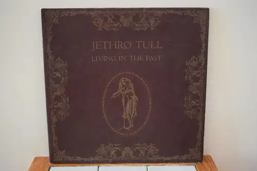 Jethro Tull ‎– Living In The Past