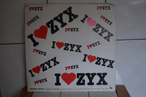 Barbara Pennington / Earlene Bentley ‎– Don't Stop The World / Don't Delay