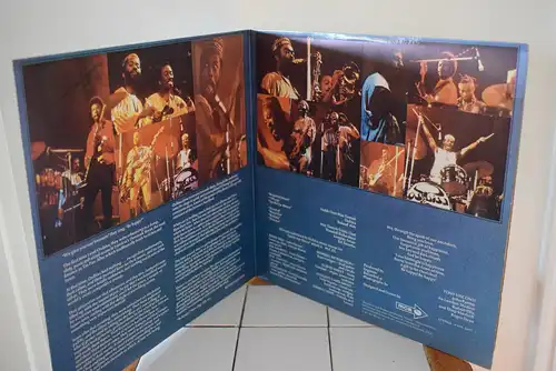 Osibisa ‎– Wↄyaya