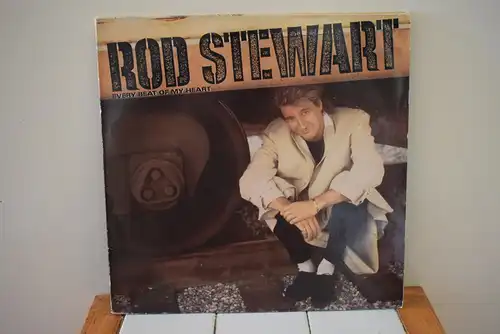 Rod Stewart – Every Beat Of My Heart