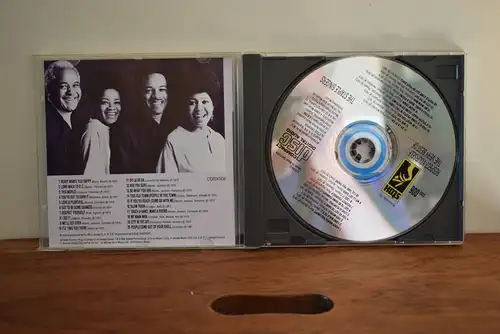 The Staple Singers ‎– Respect Yourself: The Best Of The Staple Singers