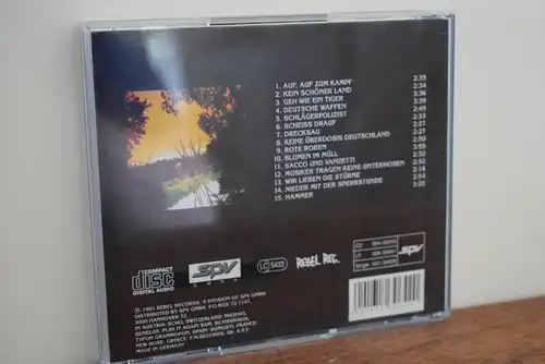 NoRMAhl ‎– Blumen Im Müll