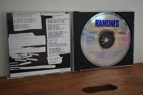 Ramones ‎– Too Tough To Die