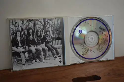 Ramones ‎– Leave Home " Sammlerstück , Japan Pressung"