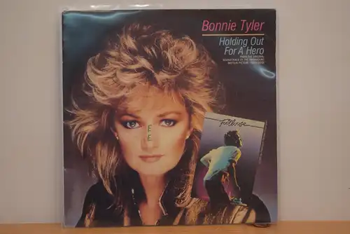 Bonnie Tyler ‎– Holding Out For A Hero