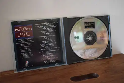 Luciano Pavarotti -Live in Concert