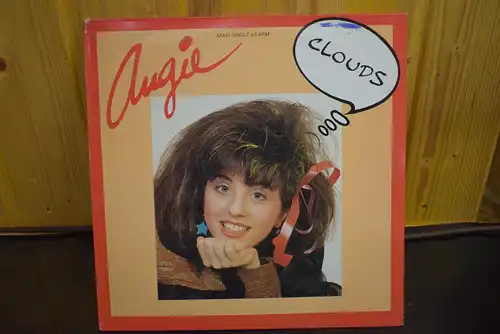 Angie – Clouds