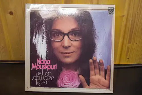 Nana Mouskouri ‎– Sieben Schwarze Rosen