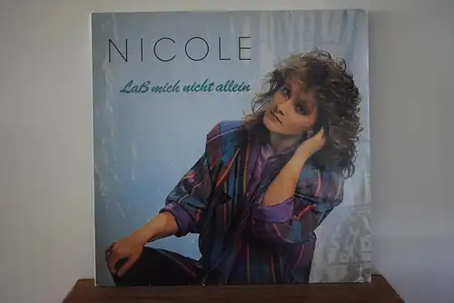 Nicole  ‎– Laß Mich Nicht Allein