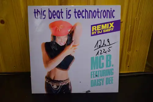 MC B. Featuring Daisy Dee ‎– This Beat Is Technotronic (Remix By DJ Smiff)
