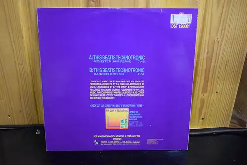 MC B. Featuring Daisy Dee ‎– This Beat Is Technotronic (Remix By DJ Smiff)