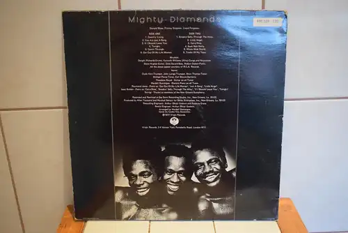 Mighty Diamonds ‎– Ice On Fire