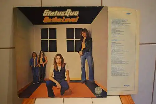 Status Quo – On The Level