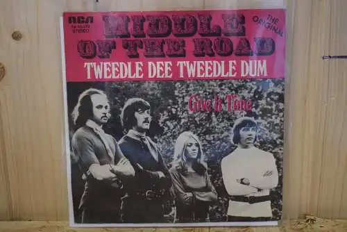 Middle Of The Road ‎– Tweedle Dee Tweedle Dum