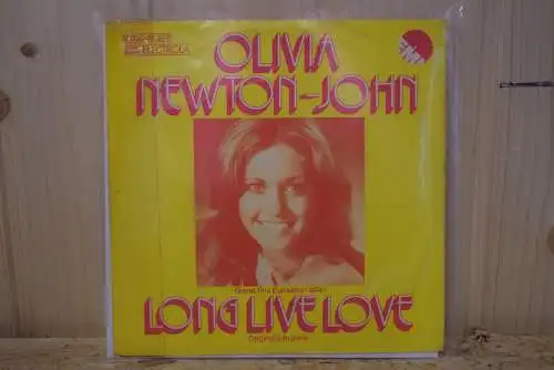 Olivia Newton-John ‎– Long Live Love