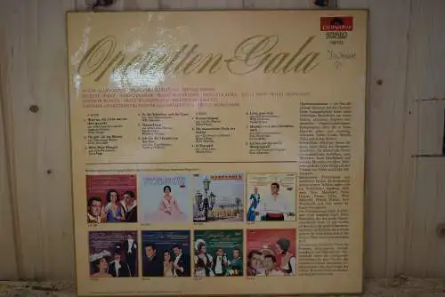 Peter Alexander, Ingeborg Hallstein, Heinz Hoppe, Renate Holm, Willy Hofmann, Waldemar Kmentt, Sándor Kónya, Brigitte Mira, Lucia Popp, Willy Schneider, Herta Talmar, Fritz Wunderlich ‎– Operetten-Gala