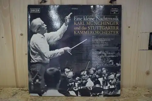 Karl Münchinger Mit Dem Stuttgarter Kammerorchester ‎– Eine Kleine Nachtmusik