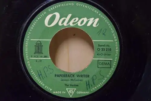 The Beatles – Paperback Writer / Rain