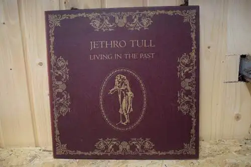 Jethro Tull ‎– Living In The Past