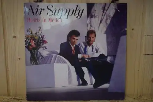 Air Supply – Hearts In Motion