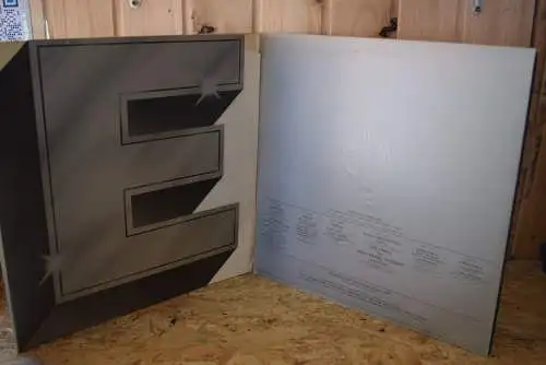 Emerson, Lake & Palmer ‎– Welcome Back My Friends To The Show That Never Ends - Ladies And Gentlemen