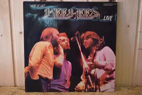 Bee Gees – Here At Last - Live