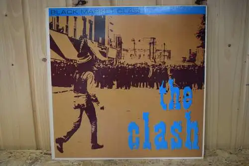 The Clash ‎– Black Market Clash