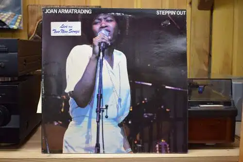 Joan Armatrading ‎– Steppin' Out