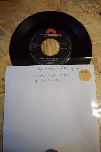 Tony Sheridan & The Big Six ‎– Vive L'Amour (Vive La Compagnie) / Hey! Ba-Ba-Re-Bop
