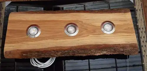 Deckenleuchte Eiche mit Rinde  , 3 LEDs dimmbar , 69cm Länge ,Oberfläche geölt (Leinoelfinis)