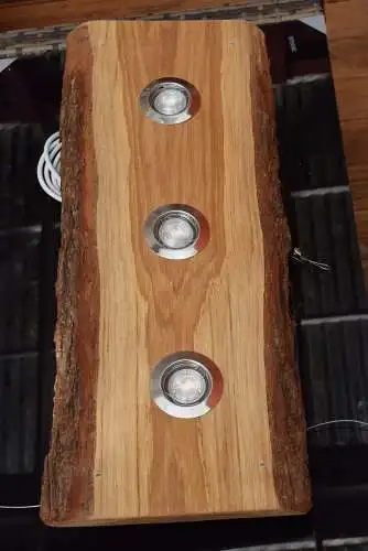Deckenleuchte Eiche mit Rinde  , 3 LEDs dimmbar , 69cm Länge ,Oberfläche geölt (Leinoelfinis)