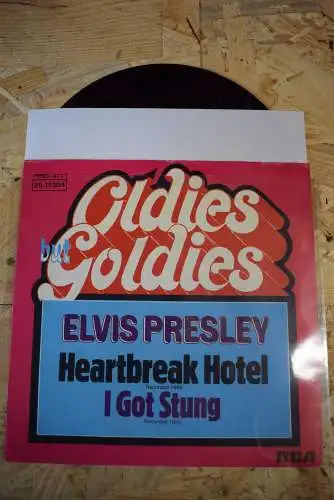 Elvis Presley ‎– Heartbreak Hotel / I Got Stung