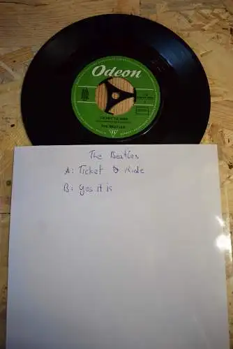 The Beatles ‎– Ticket To Ride / Yes It Is