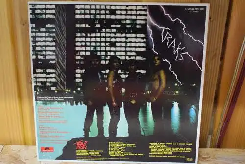 Traks ‎– Long Train Running