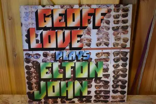 Geoff Love & His Orchestra ‎– Geoff Love Plays Elton John