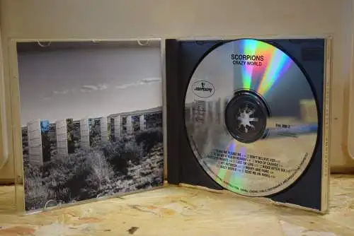 Scorpions ‎– Crazy World