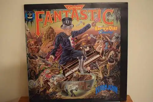 Elton John ‎– Captain Fantastic And The Brown Dirt Cowboy " UK First Press inclusive Poster Lyrik und Scraps Book , top erhalten"