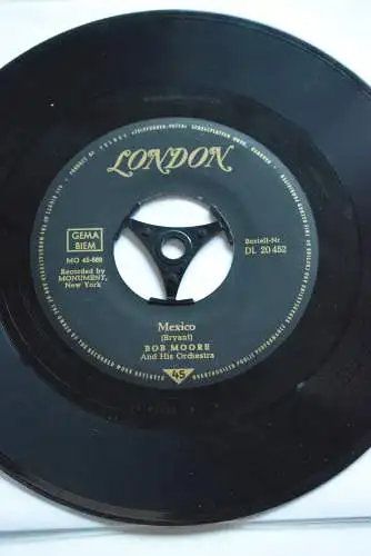 Bob Moore Und Sein Orchester ‎– Mexico / Hot Spot
