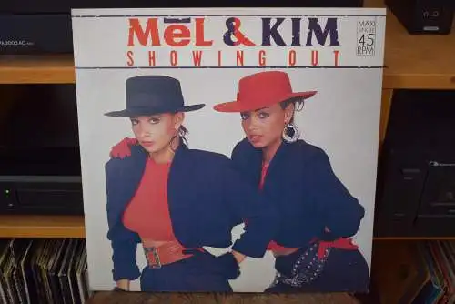 Mel & Kim ‎– Showing Out