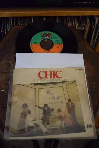 Chic ‎– Le Freak / Savoir Faire