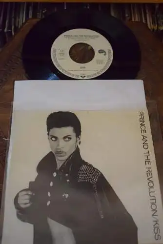 Prince And The Revolution ‎– Kiss / Love or Money 