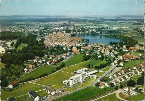 [Echtfotokarte farbig] AK Bad Waldsee Luftaufnahme Farbfoto 1965. 