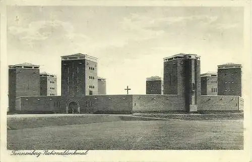 [Echtfotokarte schwarz/weiß] AK Hohenstein Tannenberg Olsztynek Nationaldenkmal 1934. 