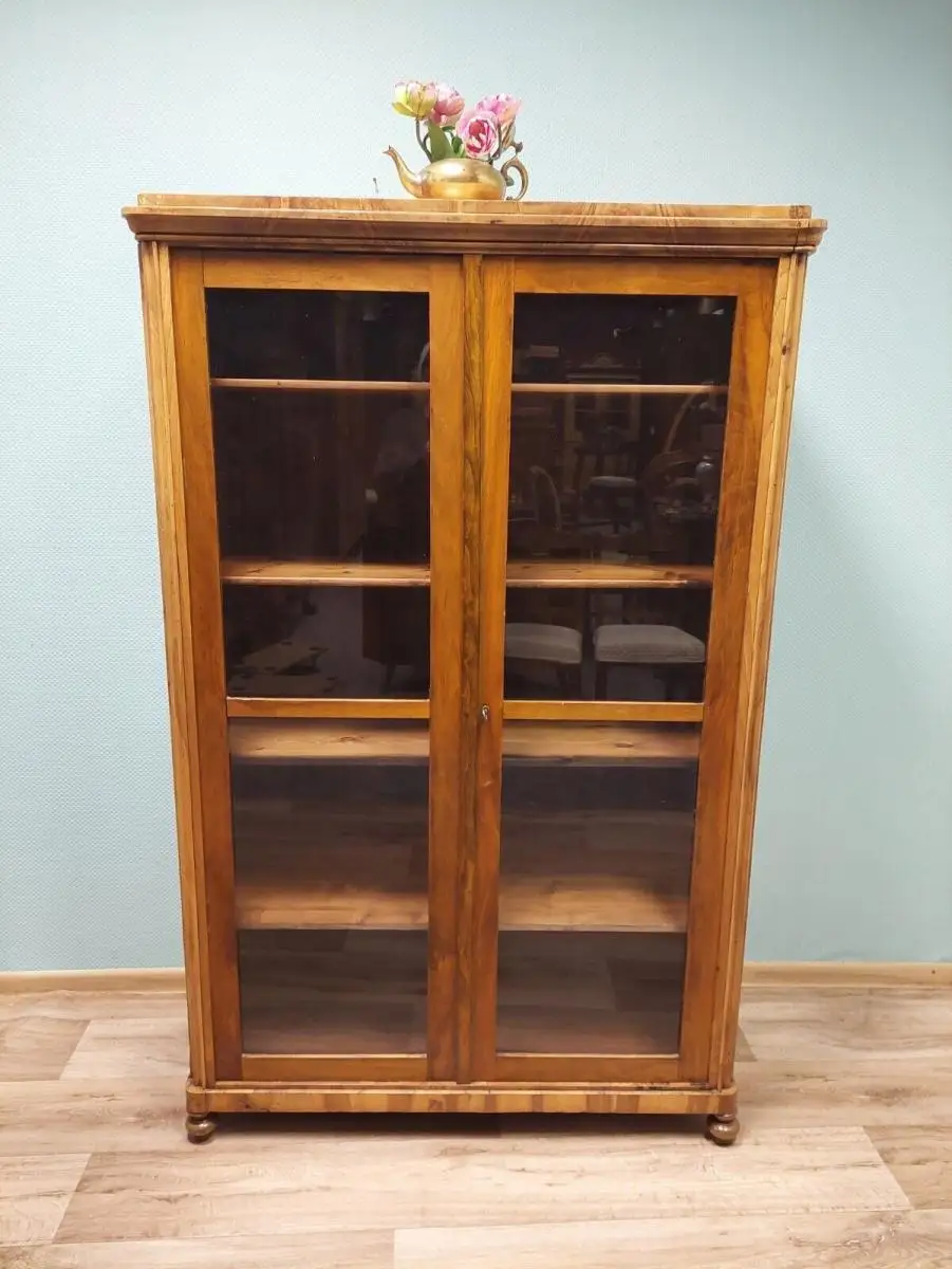 Vitrine | Biedermeier | Nussbaum I Antik 0