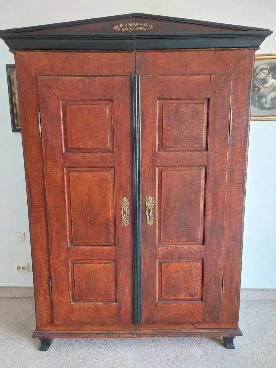 Kleiderschrank | Antik 1