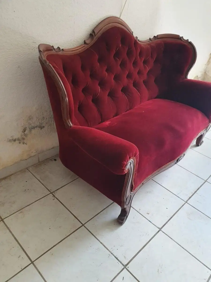 Rotes samt Sofa | Antik 1