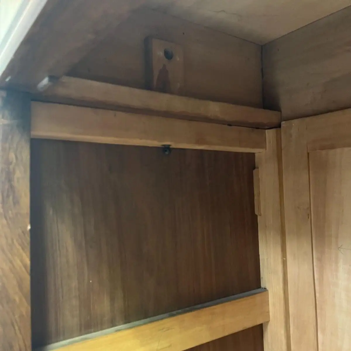 Antiker Schrank mit Spiegel aus der Gründerzeit um 1880 12