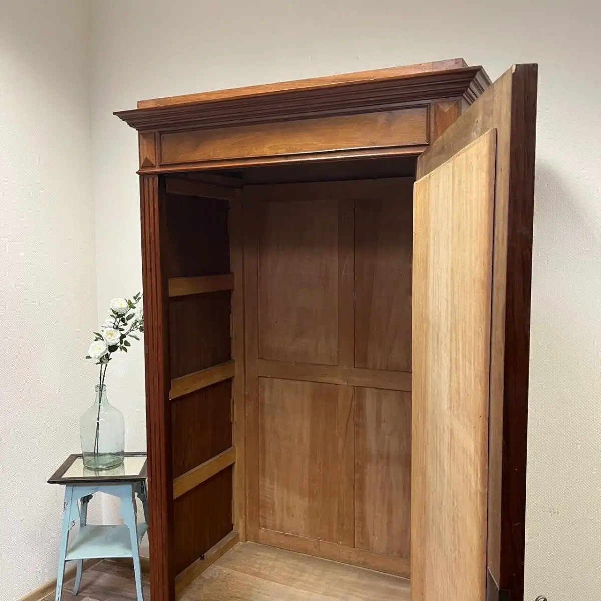 Antiker Schrank mit Spiegel aus der Gründerzeit um 1880 17
