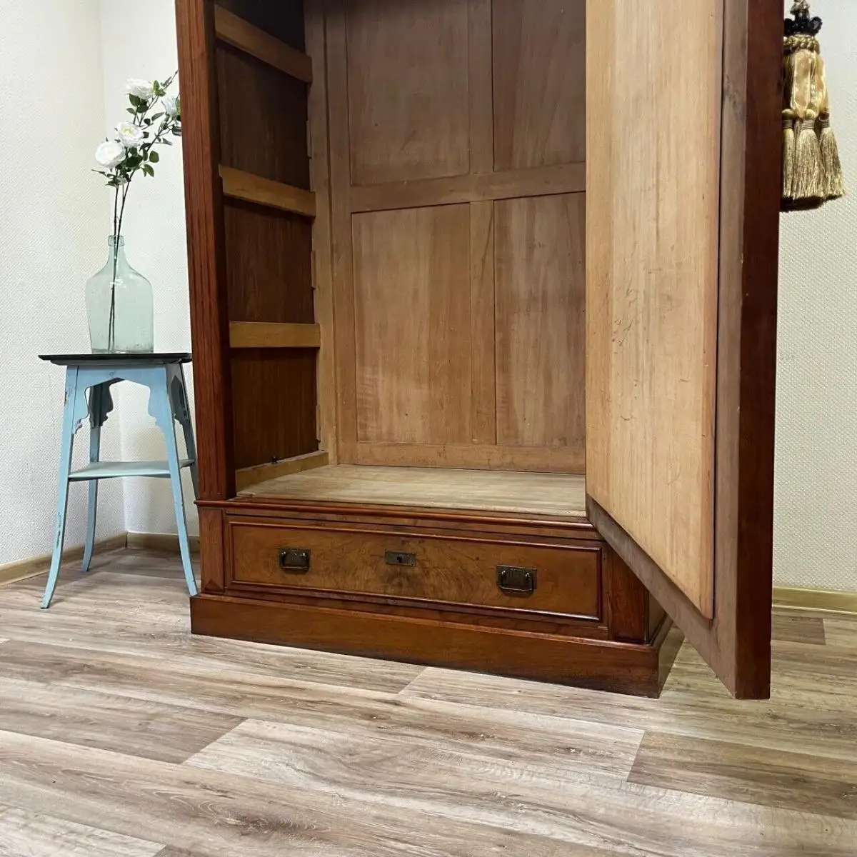 Antiker Schrank mit Spiegel aus der Gründerzeit um 1880 18
