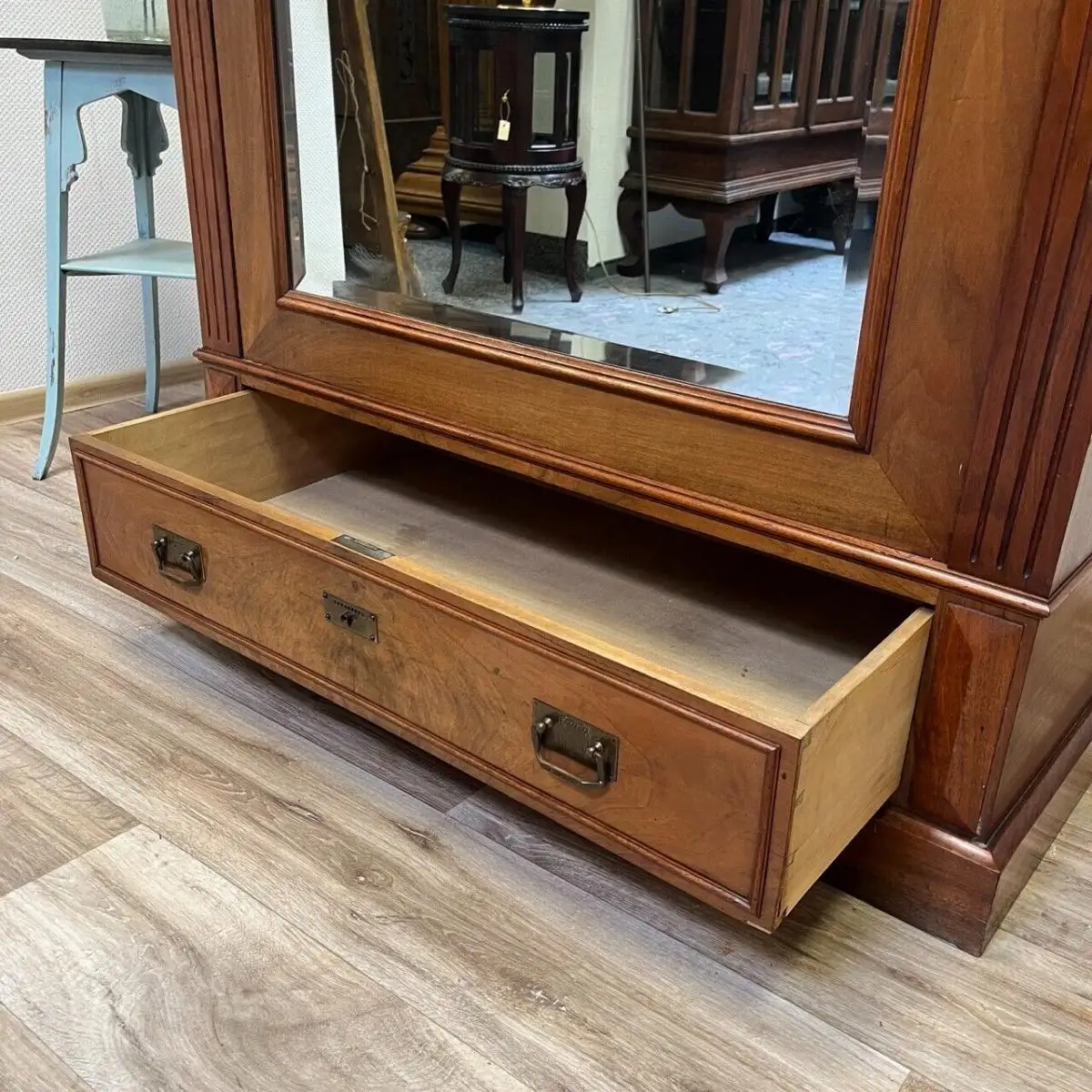 Antiker Schrank mit Spiegel aus der Gründerzeit um 1880 20